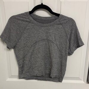 Lulu swiftly tech top